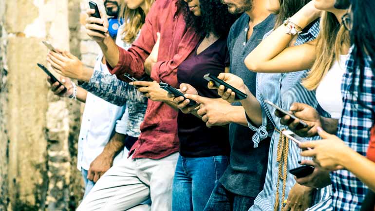 Mais de 100 milhões de brasileiros têm smartphones e cresce o uso do 4G