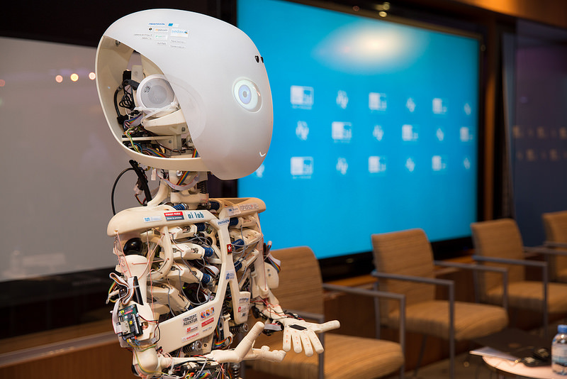 Evento da UNESCO em Paris discute impactos da inteligência artificial na educação