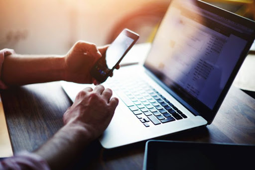 Três em cada quatro brasileiros já utilizam a Internet, aponta pesquisa TIC Domicílios 2019