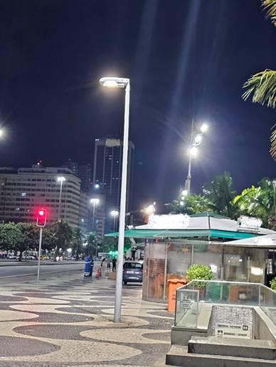 Smart Cities: Praia de Copacabana recebe luminárias inteligentes