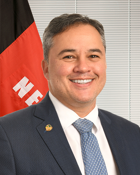 Senador Efraim Filho, advogado e político brasileiro, filiado ao União Brasil (UNIÃO)
