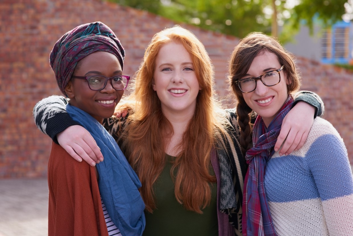Programa do British Council busca inspirar mulheres a estudar carreiras em STEM em universidades do Reino Unido, além de ajudar as profissionais dessas áreas a alcançar posições de liderança (Freepik)