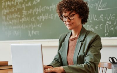 Oportunidade: professores podem aprender programação e ciência de dados em curso gratuito online