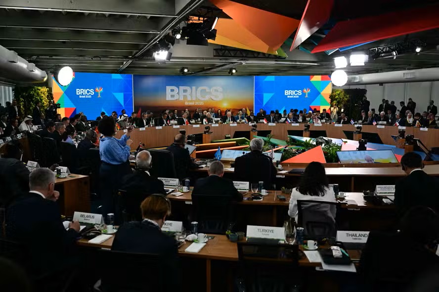 Relatório destaca avanços e desafios na inclusão de mulheres na ciência, inovação e economia nos países do BRICS