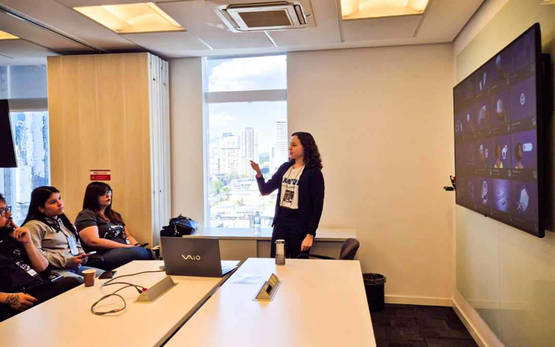 Estudante de Sistemas de Informação  apresenta inovação para deficientes visuais na Oracle