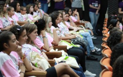 Reconhecimento: garotas criam aplicativos em projeto da USP e chegam a semifinal de competição internacional feminina