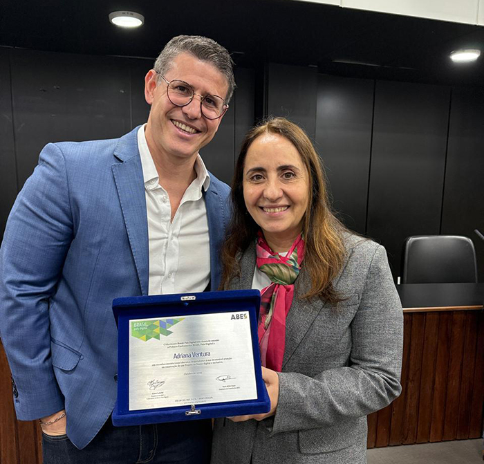 Adriana Ventura (Deputada Federal por São Paulo, NOVO): premiada por sua atuação em políticas de inovação e Inteligência Artificial, defendendo soluções digitais que ampliam o acesso e a qualidade da saúde no Brasil. É autora da Lei da Telemedicina (13.989/2020) e da Lei da Telessaúde (14.510/2022).