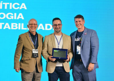 ITS Rio, por sua liderança em políticas públicas de tecnologia e formação em direito digital e inteligência artificial.