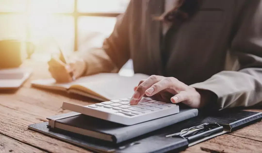 O impacto de mudanças tarifárias internacionais sobre a propriedade intelectual no setor de software